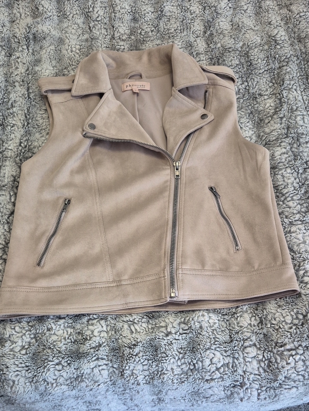 philosophy 🖤  taupe suede-look sleeveless moto vest (963)